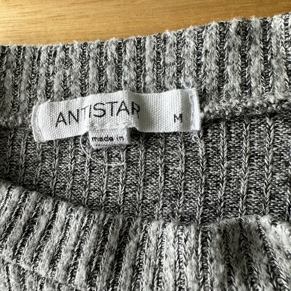 High neck grey t-shirt - Picture 2 of 5